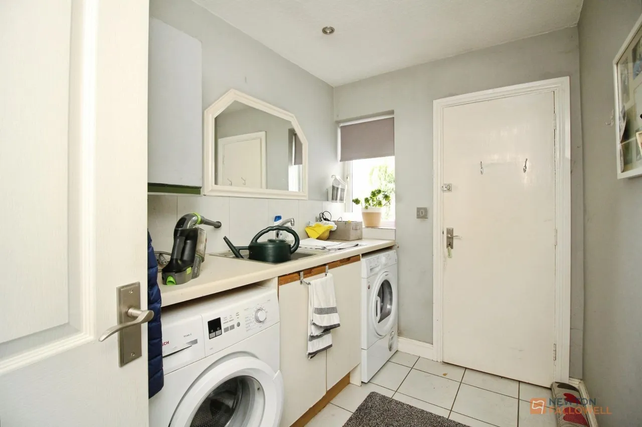 Hollies Way, Thurnby, LE7, photo 18