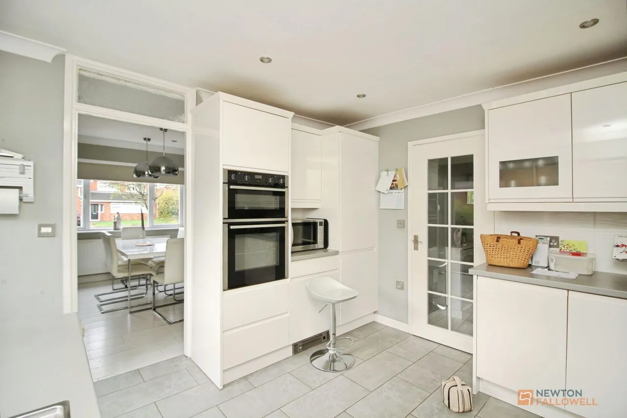 Hollies Way, Thurnby, LE7, photo 9