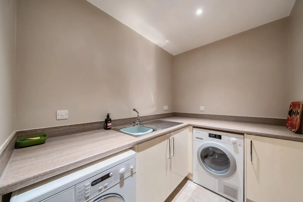 Laurels Farm Drive, Church Fenton, LS24, photo 7