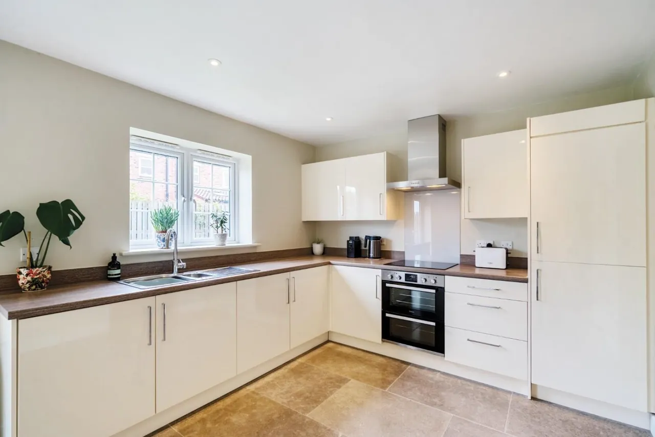 Laurels Farm Drive, Church Fenton, LS24, photo 2