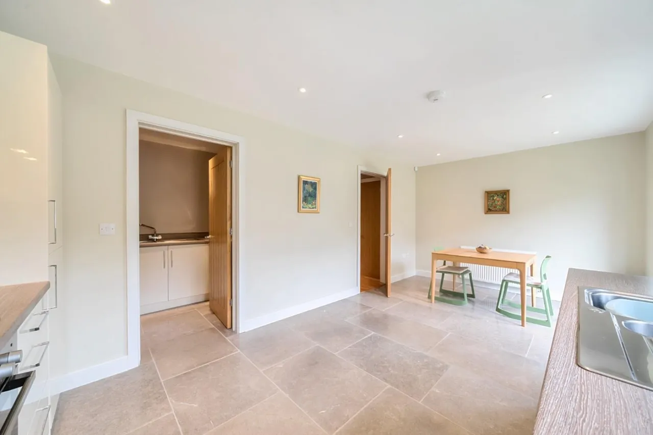 Laurels Farm Drive, Church Fenton, LS24, photo 5