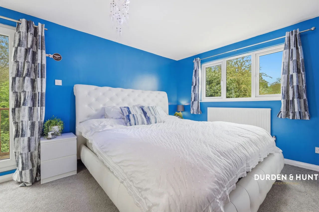 Latchford Place, Chigwell, IG7, photo 14