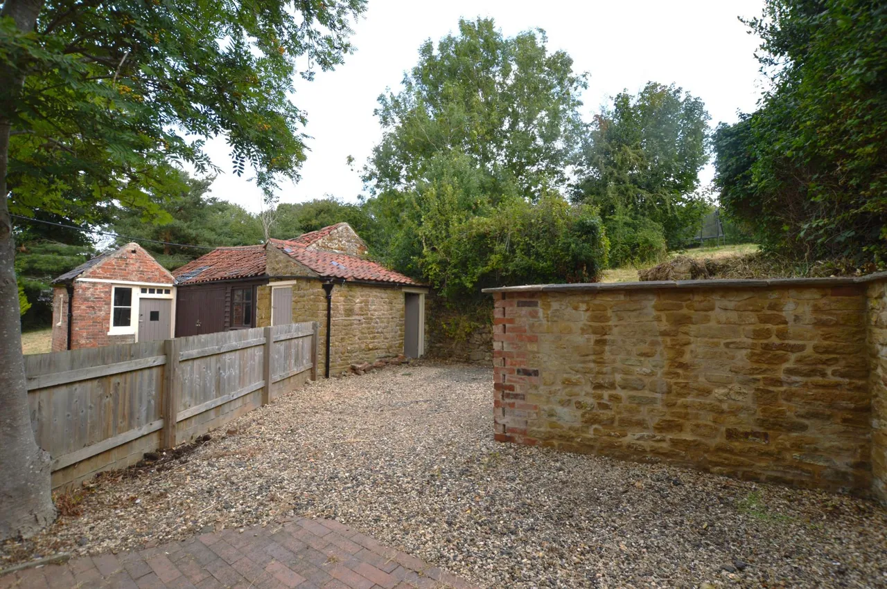 Main Street, Woolsthorpe By Belvoir, NG32, photo 17