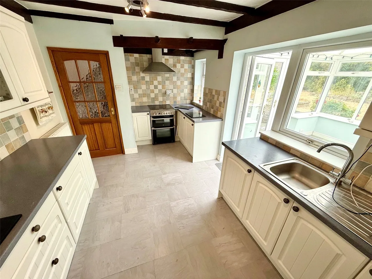 St. Bartholomews Road, Stourport-on-Severn, DY13, photo 3