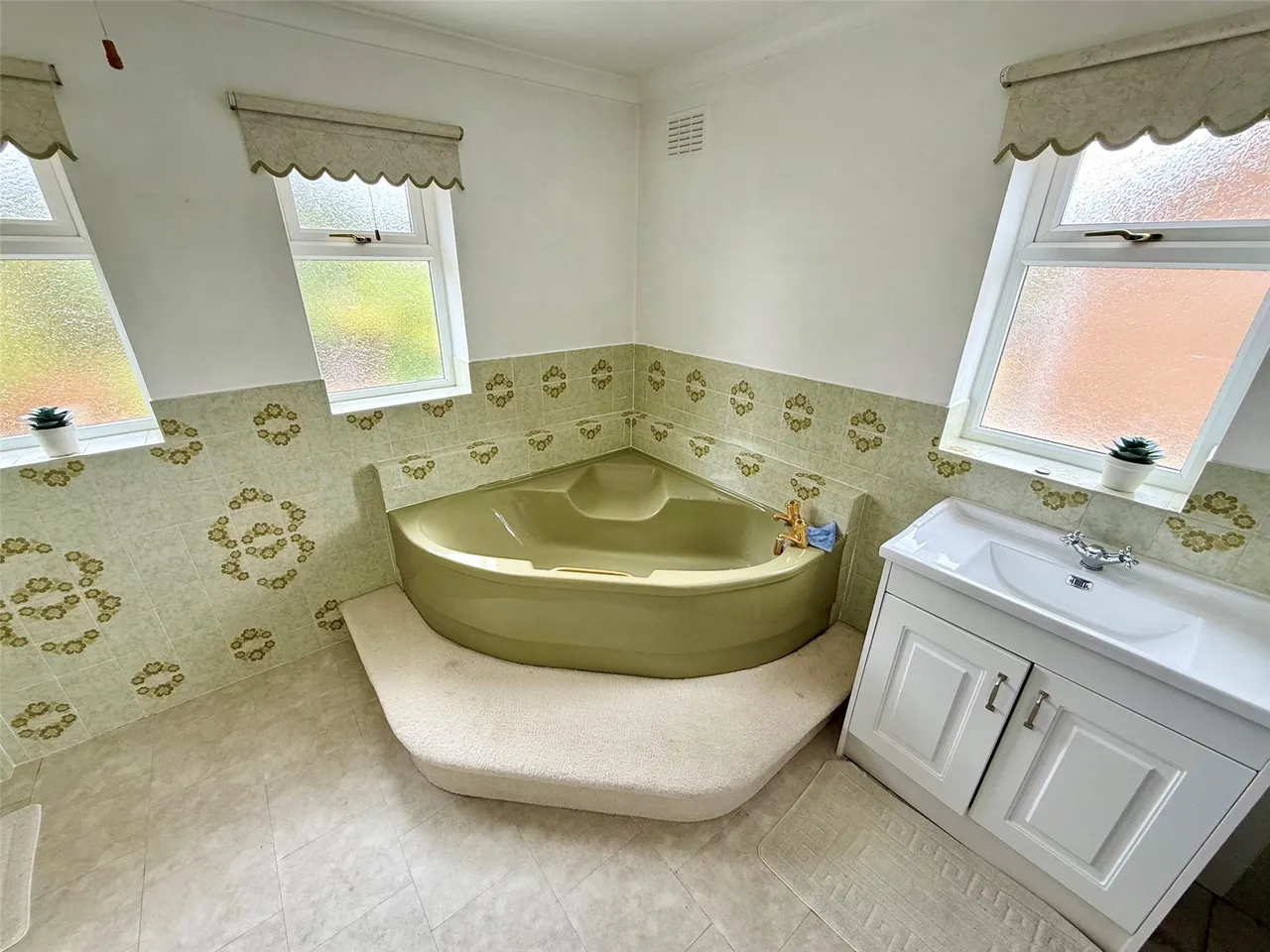 St. Bartholomews Road, Stourport-on-Severn, DY13, photo 15
