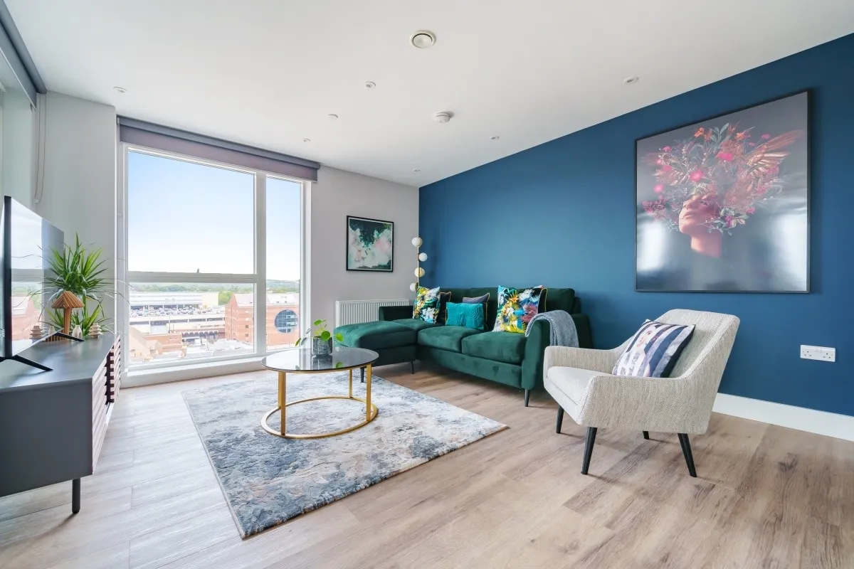 2 bed flat to rent, Marketfield Way, Redh, RH1