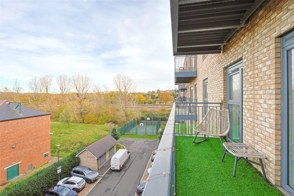 Beaufort Square, Beaufort Park, NW9, photo 14