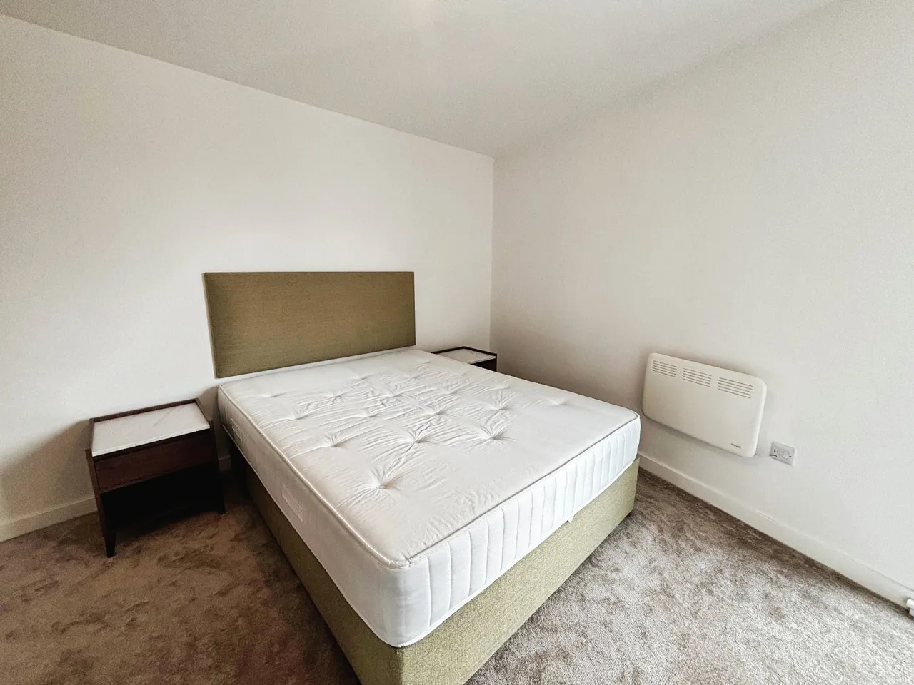 Kirkstall Road, Leeds, LS3, photo 5
