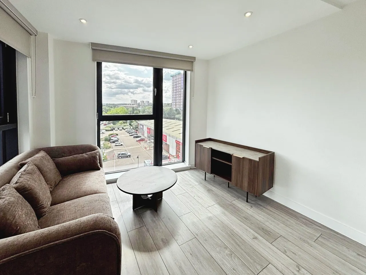 1 bed flat to rent, Kirkstall Road, Leeds, LS3