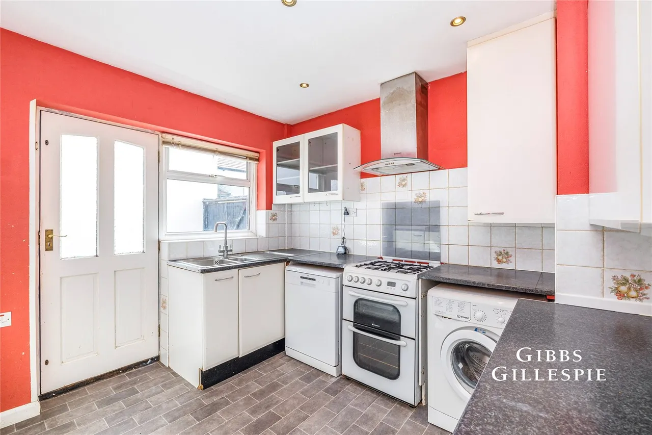 Woodford Crescent, Pinner Fees Apply, HA5, photo 12