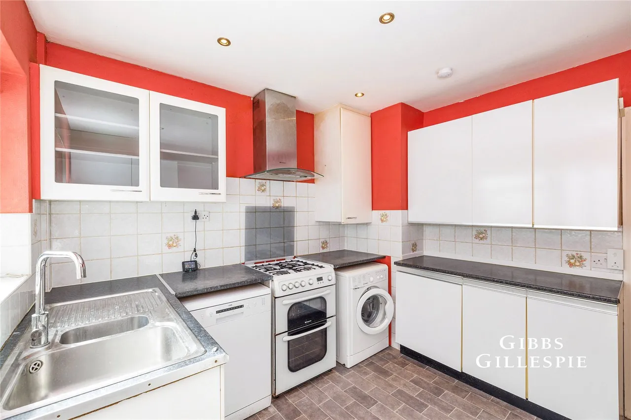Woodford Crescent, Pinner Fees Apply, HA5, photo 5