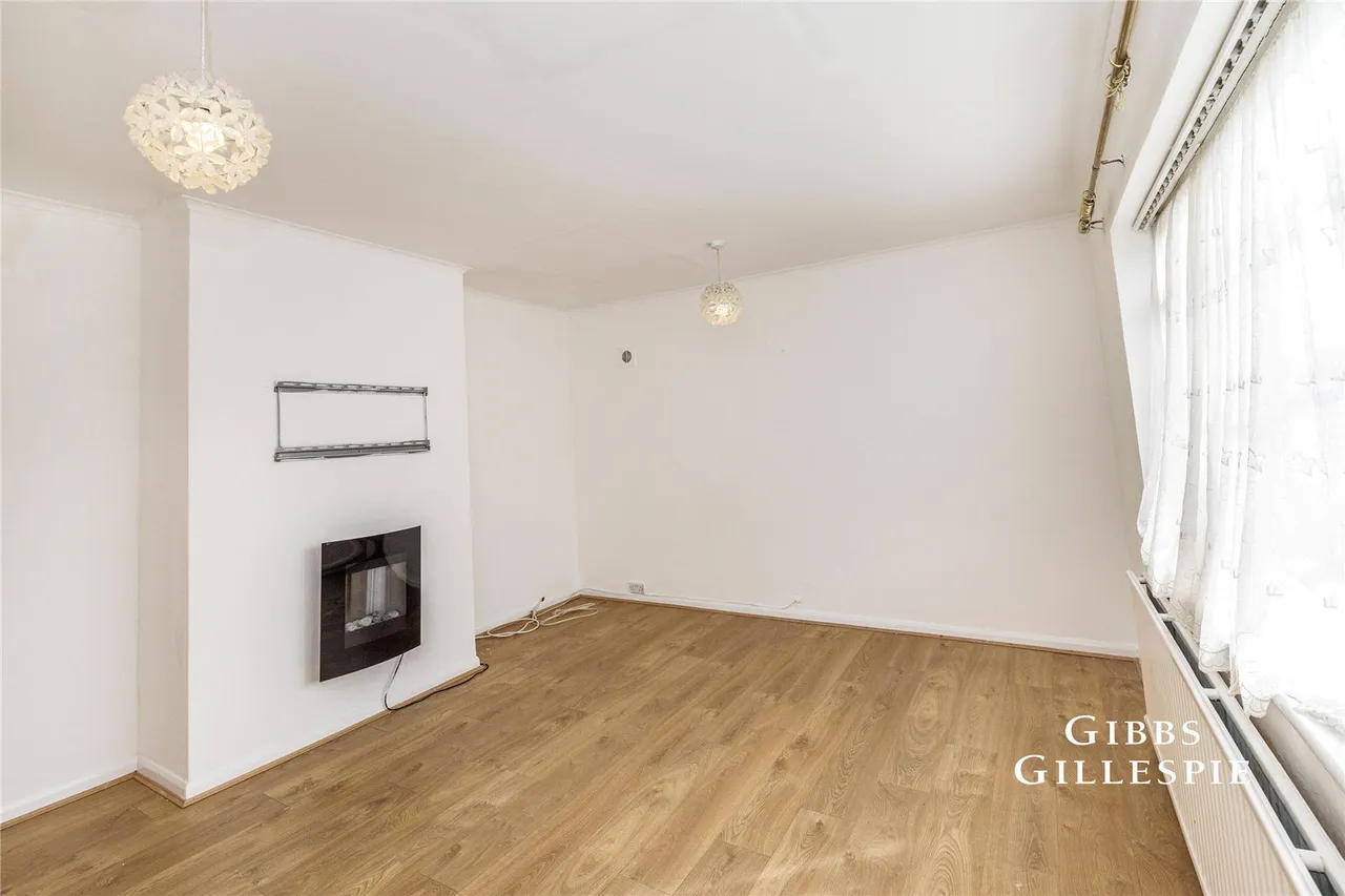 Woodford Crescent, Pinner Fees Apply, HA5, photo 13