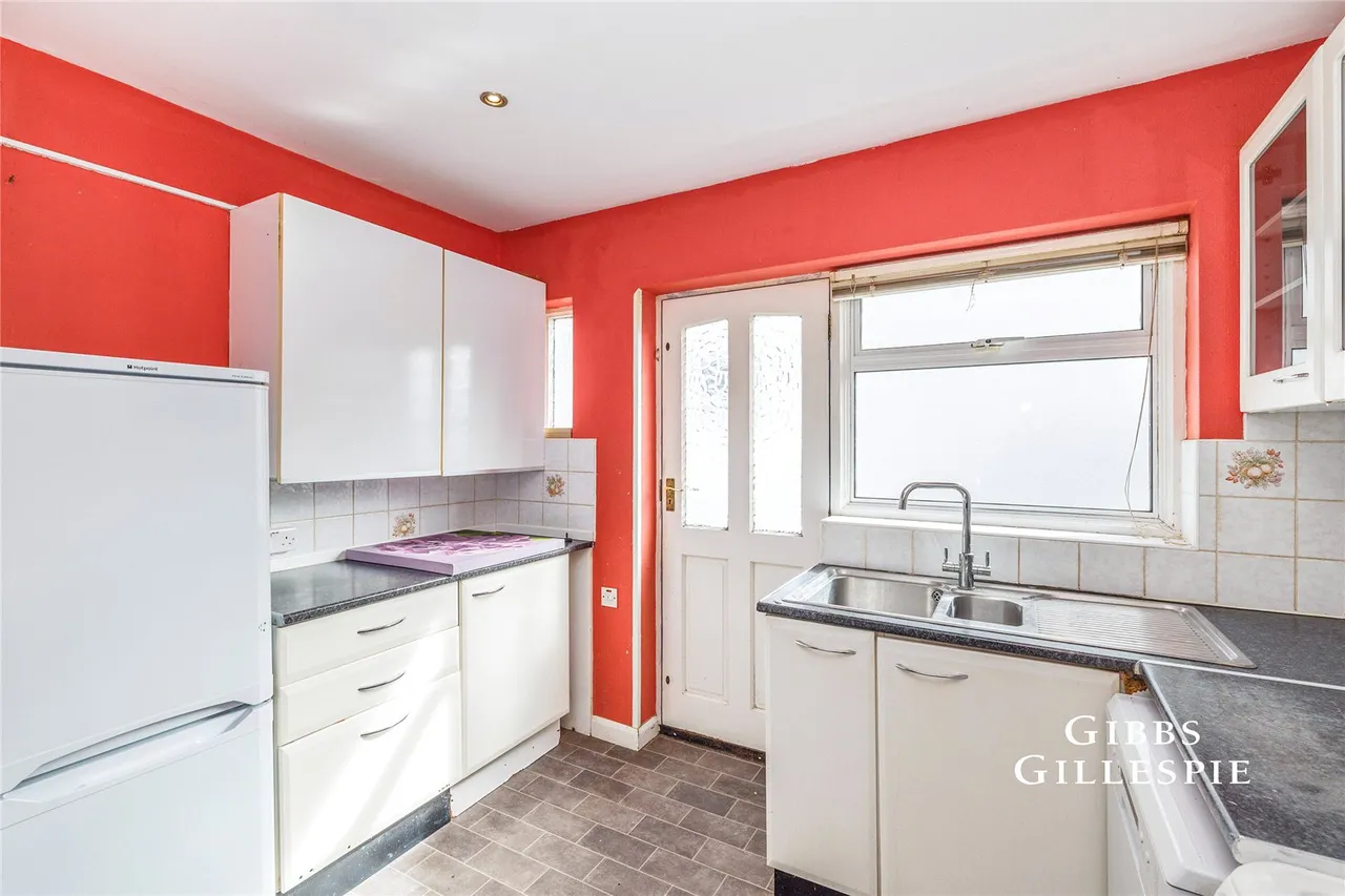 Woodford Crescent, Pinner Fees Apply, HA5, photo 16