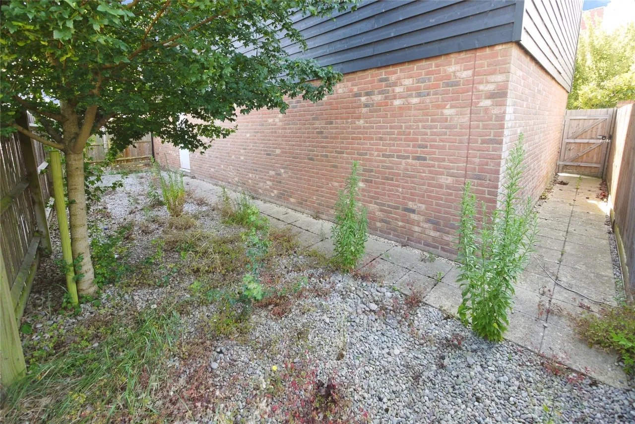 Rainbird Place, Pilgrims Hatch, CM14, photo 14