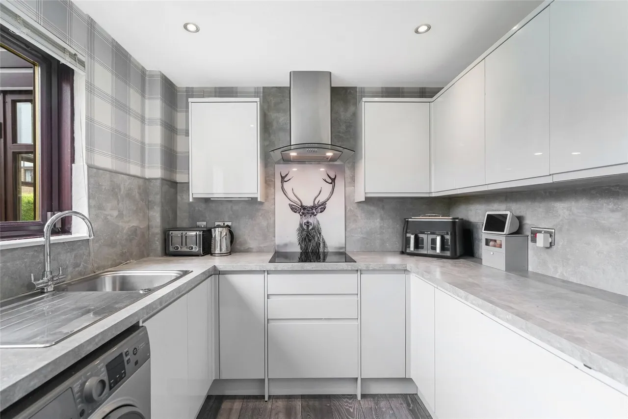 Edenside, Cumbernauld, Glasgow, North Lanarkshire, G68, photo 6