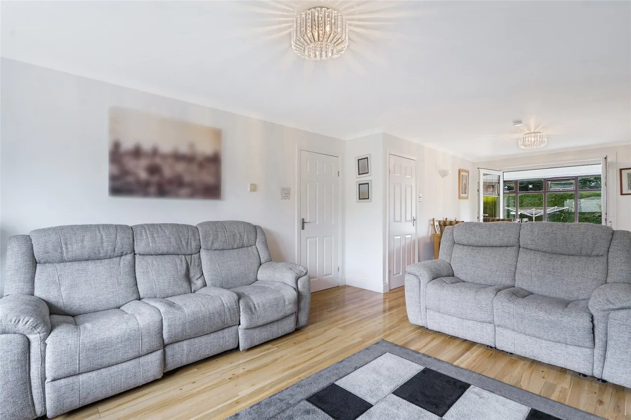 Edenside, Cumbernauld, Glasgow, North Lanarkshire, G68, photo 5