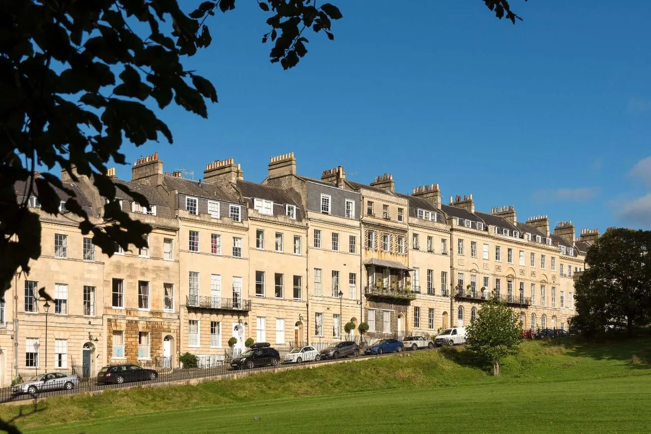 2 bed flat for sale — Marlborough Buildings, Bath, Somerset, BA1 2LX