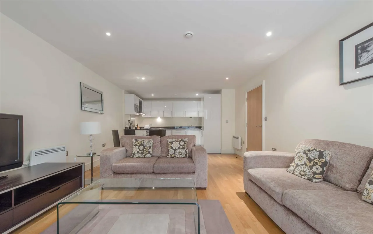 2 bed flat to rent, Drayton Park, Highbury, N5