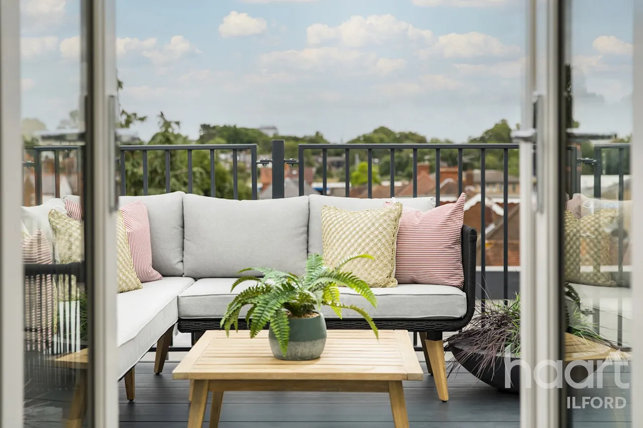 Wessex Close, London, IG3, photo 9