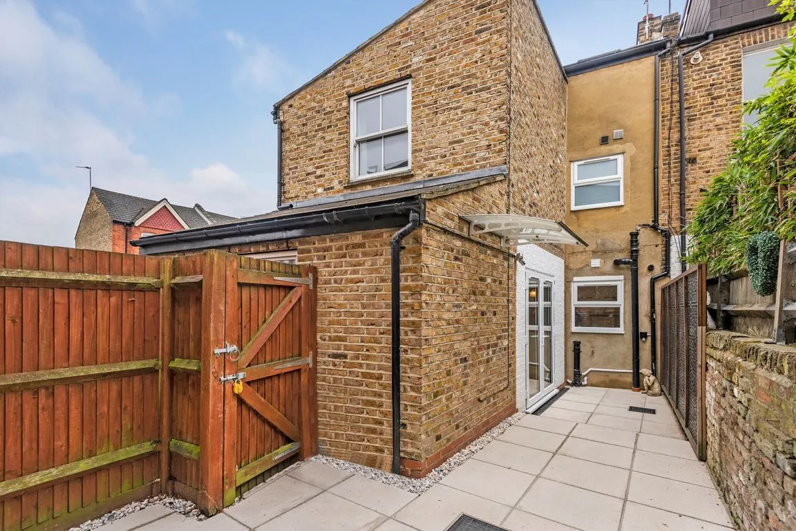 Wellesley Road, W4, photo 7