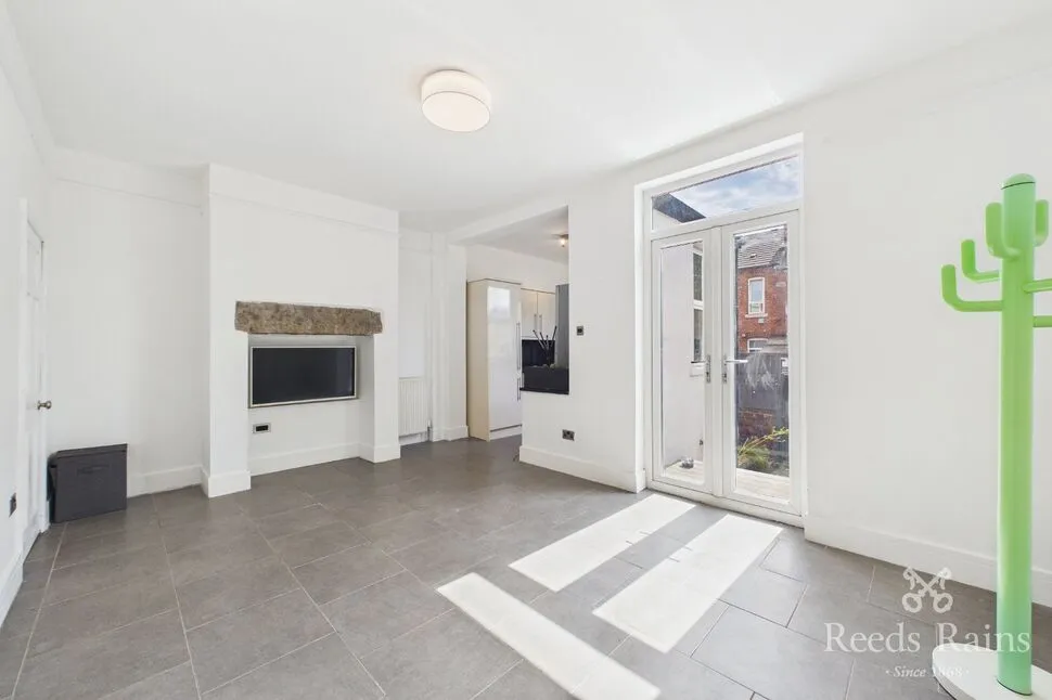 Clifton Place, Wakefield, West Yorkshire, WF1, photo 4