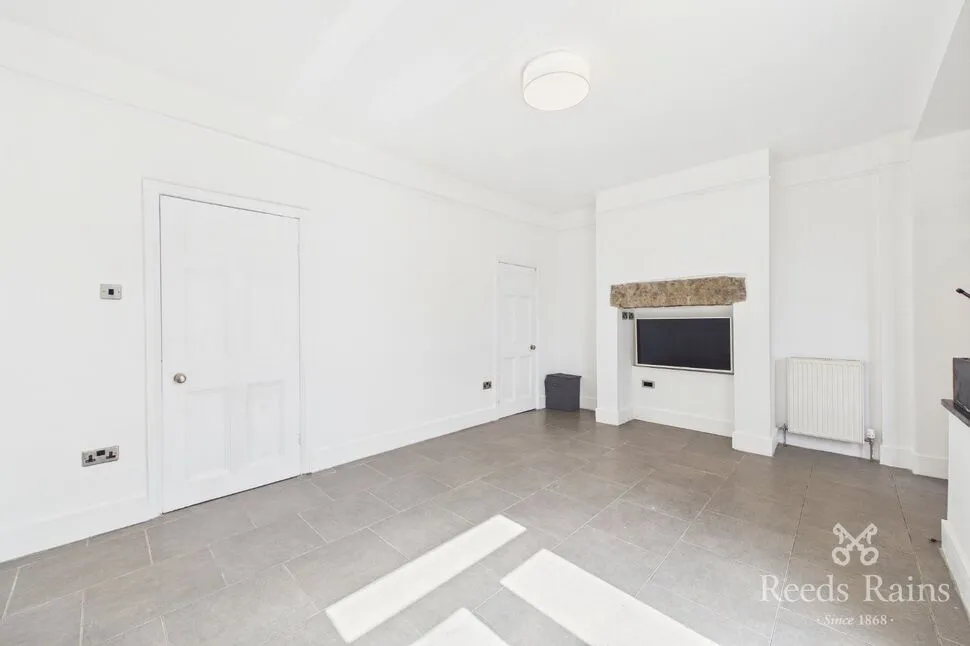 Clifton Place, Wakefield, West Yorkshire, WF1, photo 5