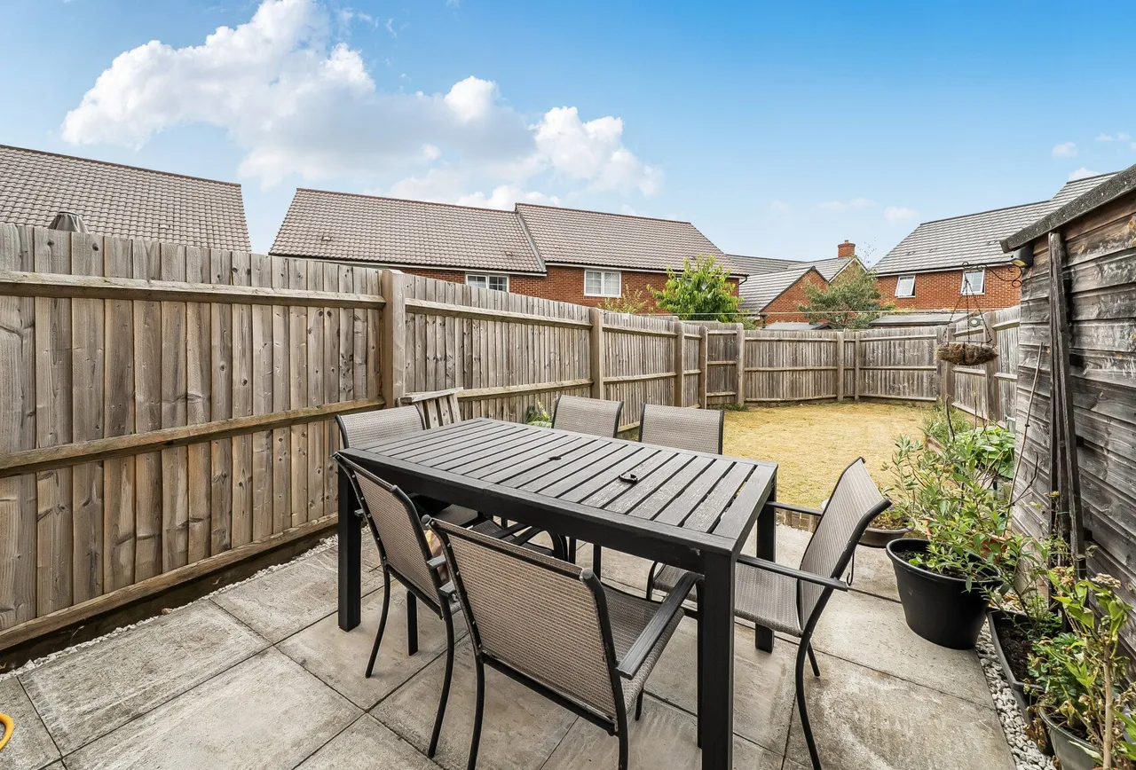 Robert Hulbert Lane, Great Oldbury, GL10 3GT, photo 20