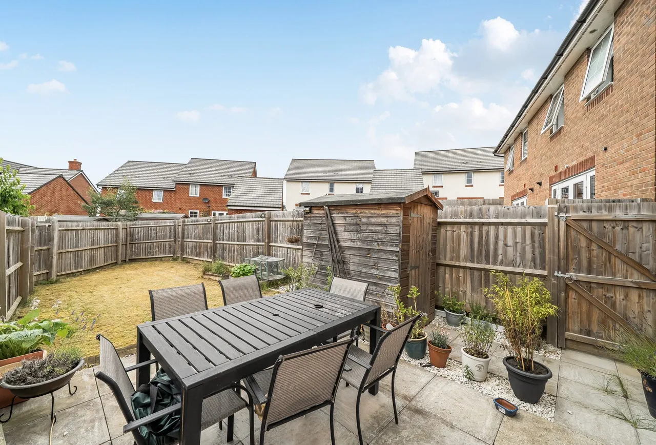 Robert Hulbert Lane, Great Oldbury, GL10 3GT, photo 17