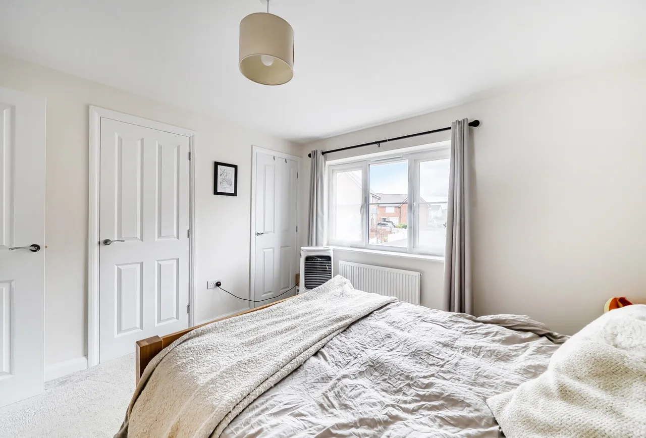 Robert Hulbert Lane, Great Oldbury, GL10 3GT, photo 12