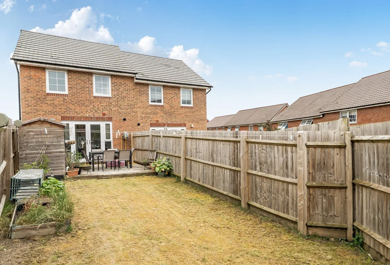 Robert Hulbert Lane, Great Oldbury, GL10 3GT, photo 18