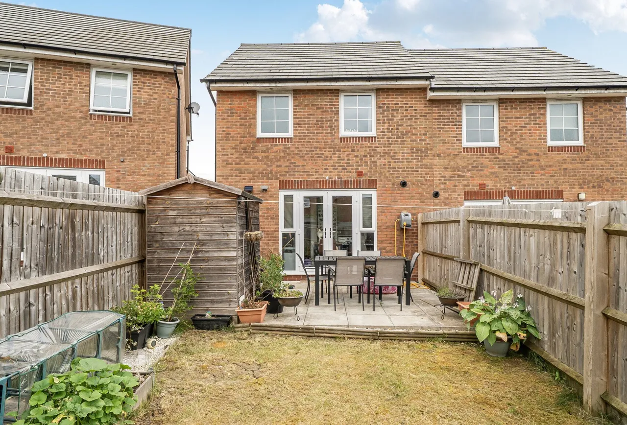 Robert Hulbert Lane, Great Oldbury, GL10 3GT, photo 19