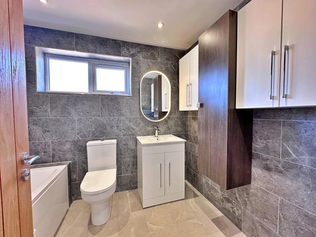 Clwyd Court, Prestatyn, LL19, photo 6