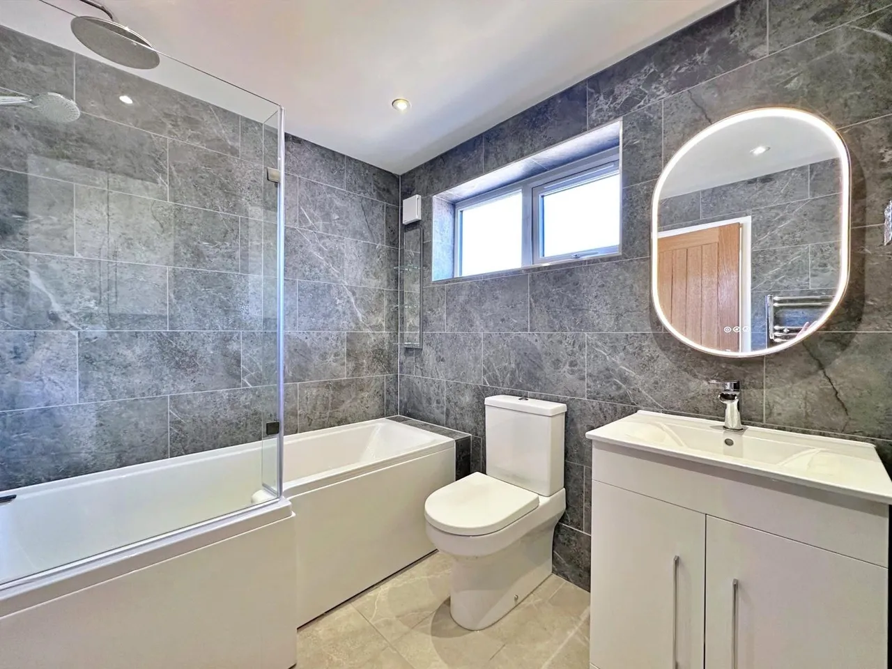 Clwyd Court, Prestatyn, LL19, photo 4