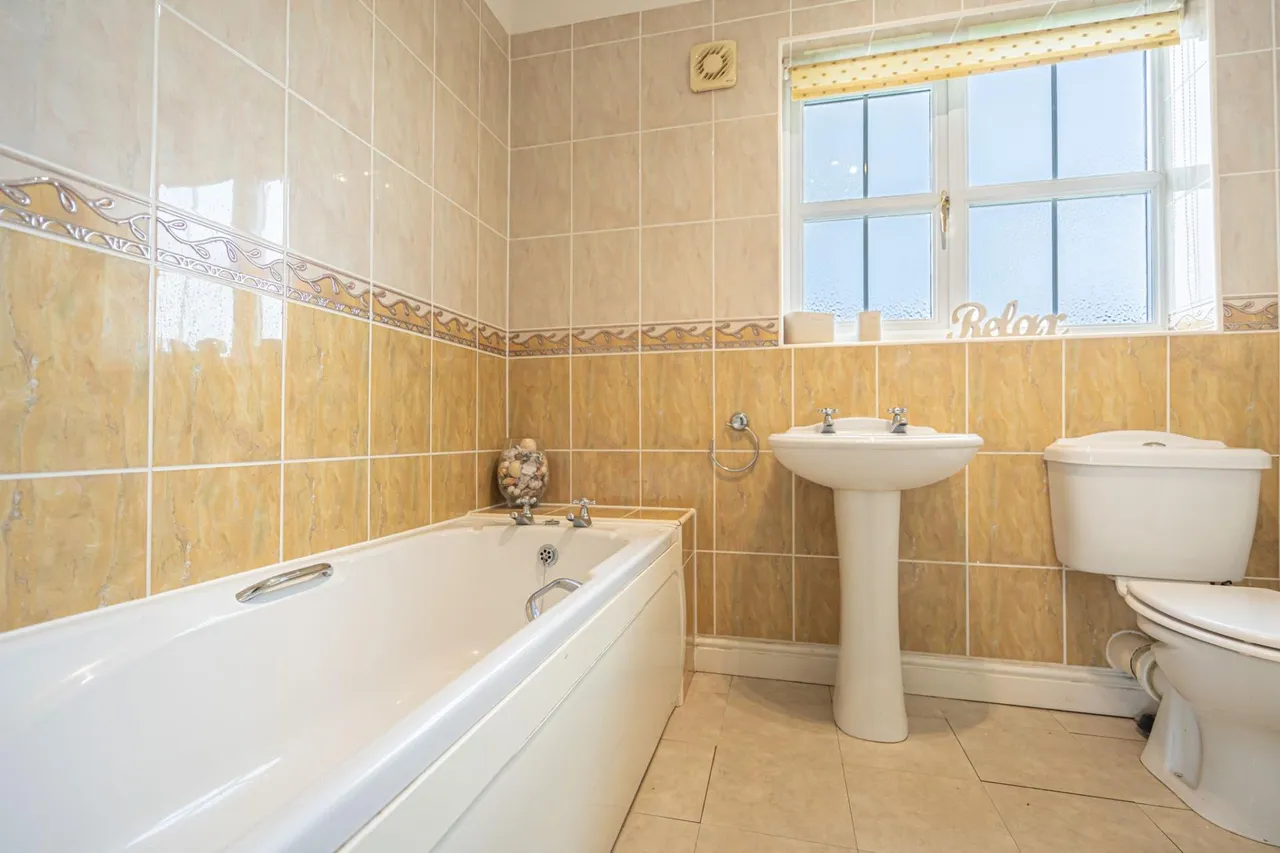 Kempton Vale, Humberston, DN35, photo 10