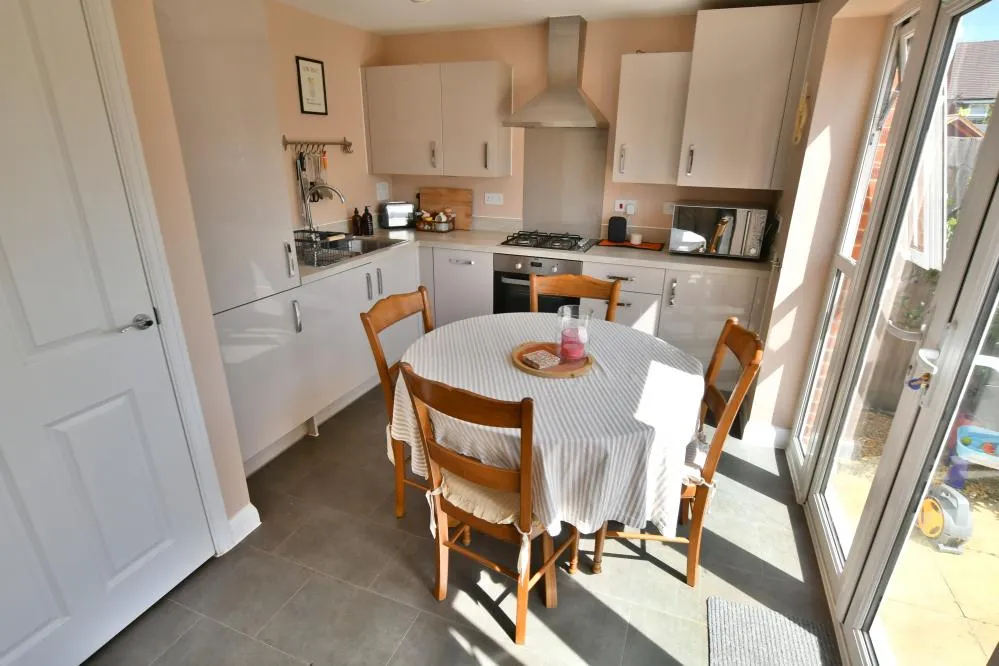 Samways Close, Wimborne, BH21, photo 2