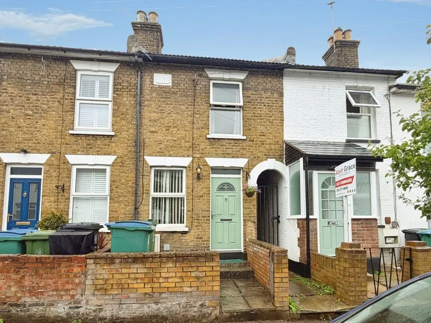 2 bed house for sale — Sotheron Road, Watford, Hertfordshire, WD17