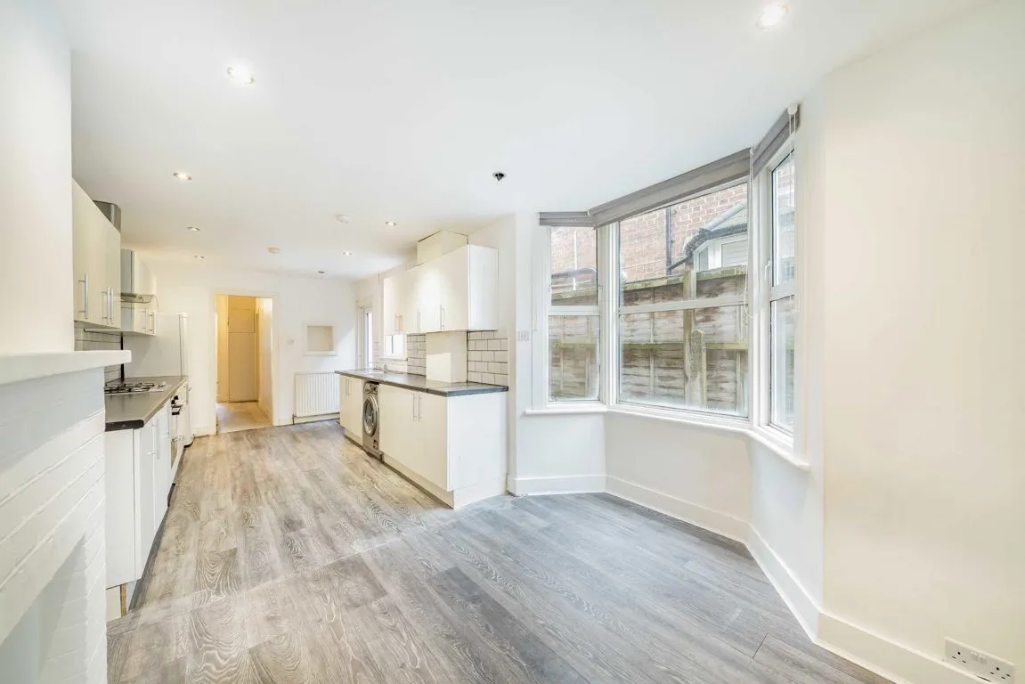 Ferrers Road, SW16, photo 5