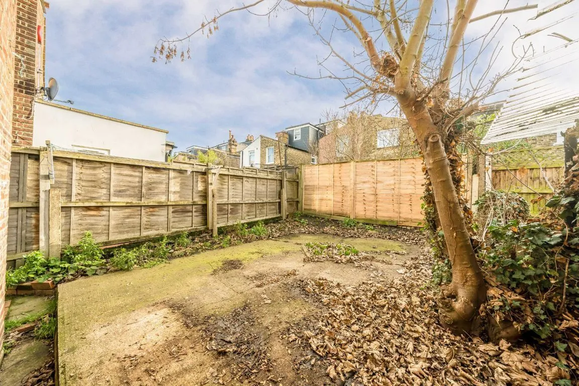Ferrers Road, SW16, photo 6