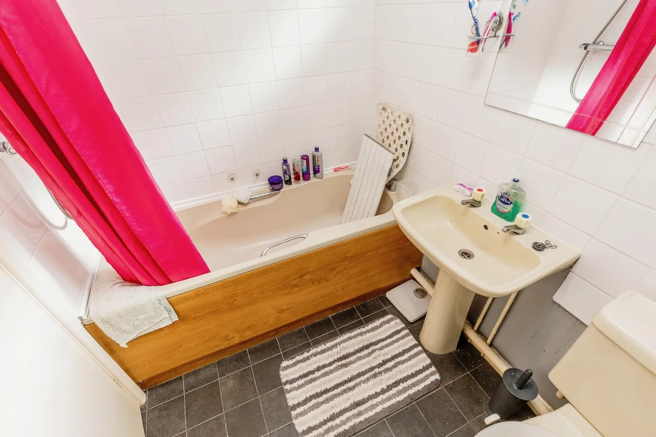 Orchard Close, Kewstoke, BS22, photo 18