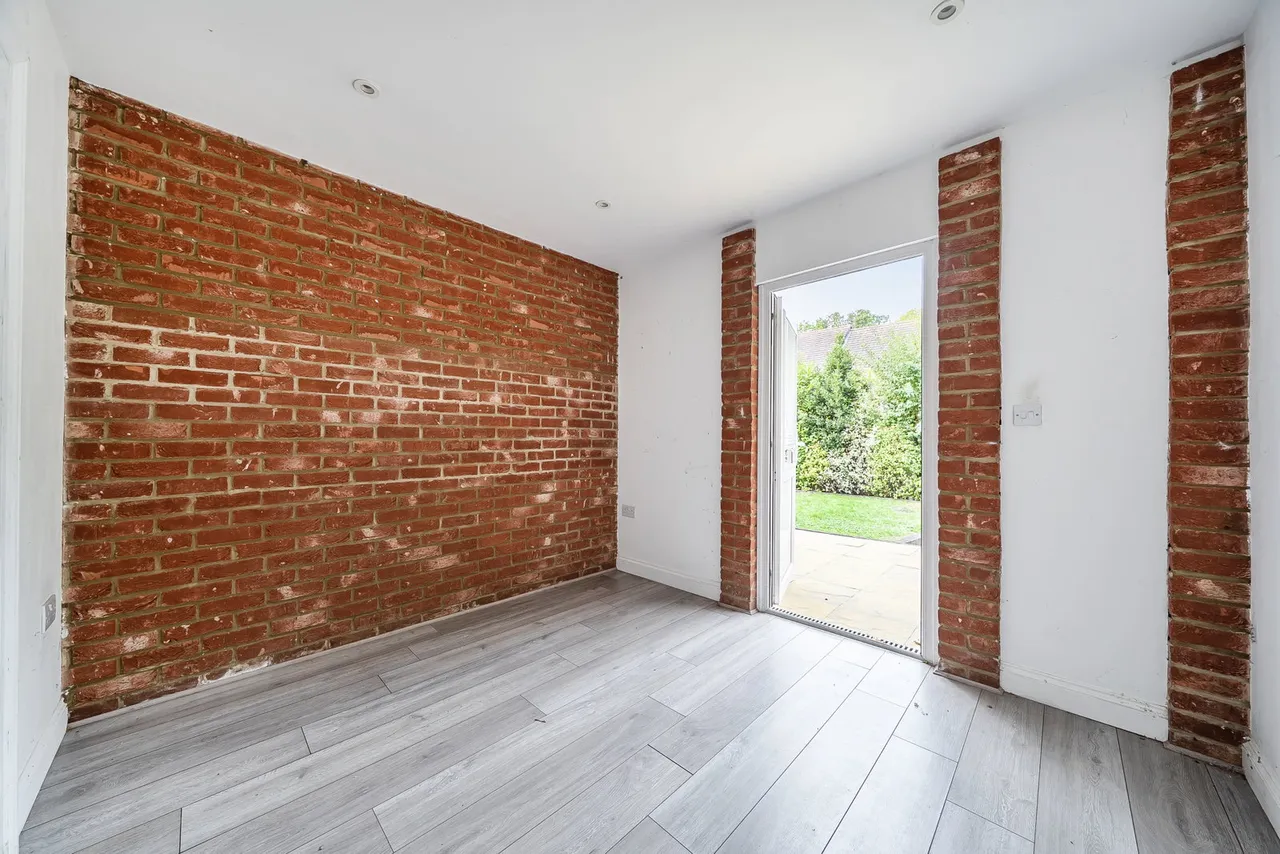 Newick Way, East Grinstead, RH19, photo 21