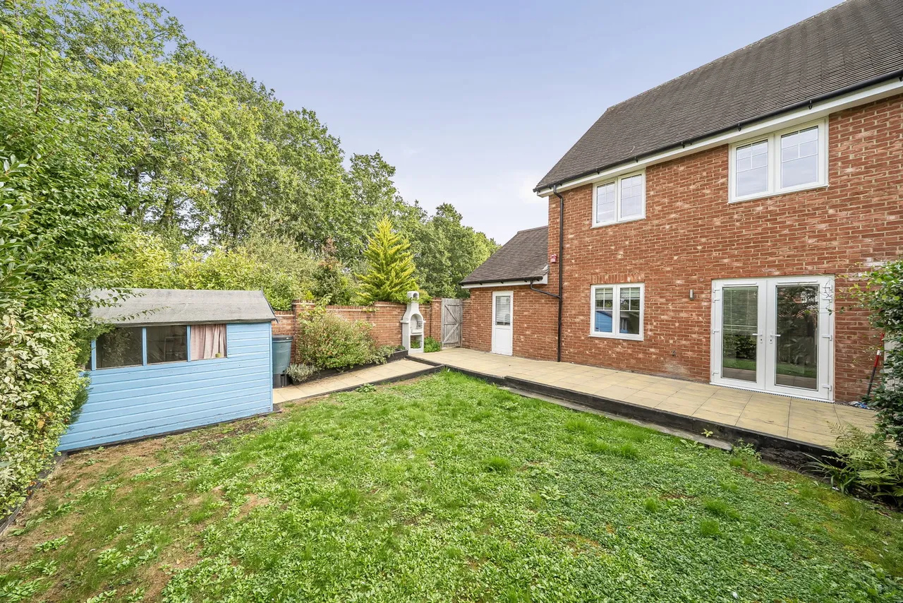 Newick Way, East Grinstead, RH19, photo 16