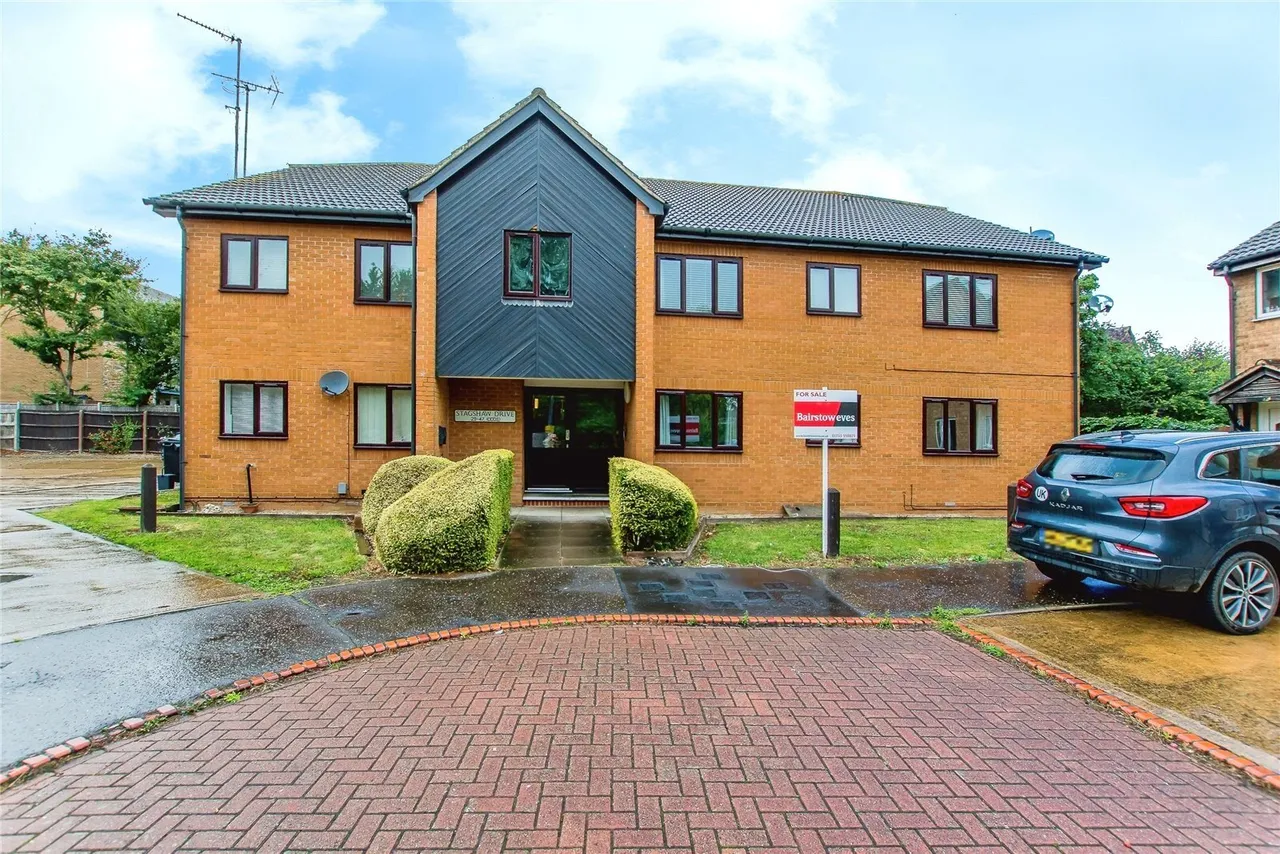 2 bed flat for sale — Stagshaw Drive, Peterborough, Cambridgeshire, PE2