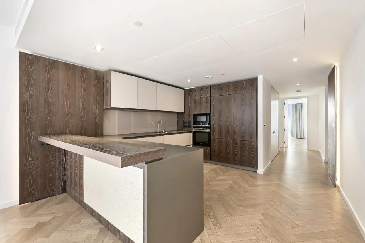 Circus Road West, SW11, photo 4