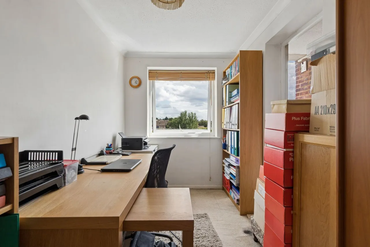 Windsor Drive, High Wycombe, HP13, photo 9