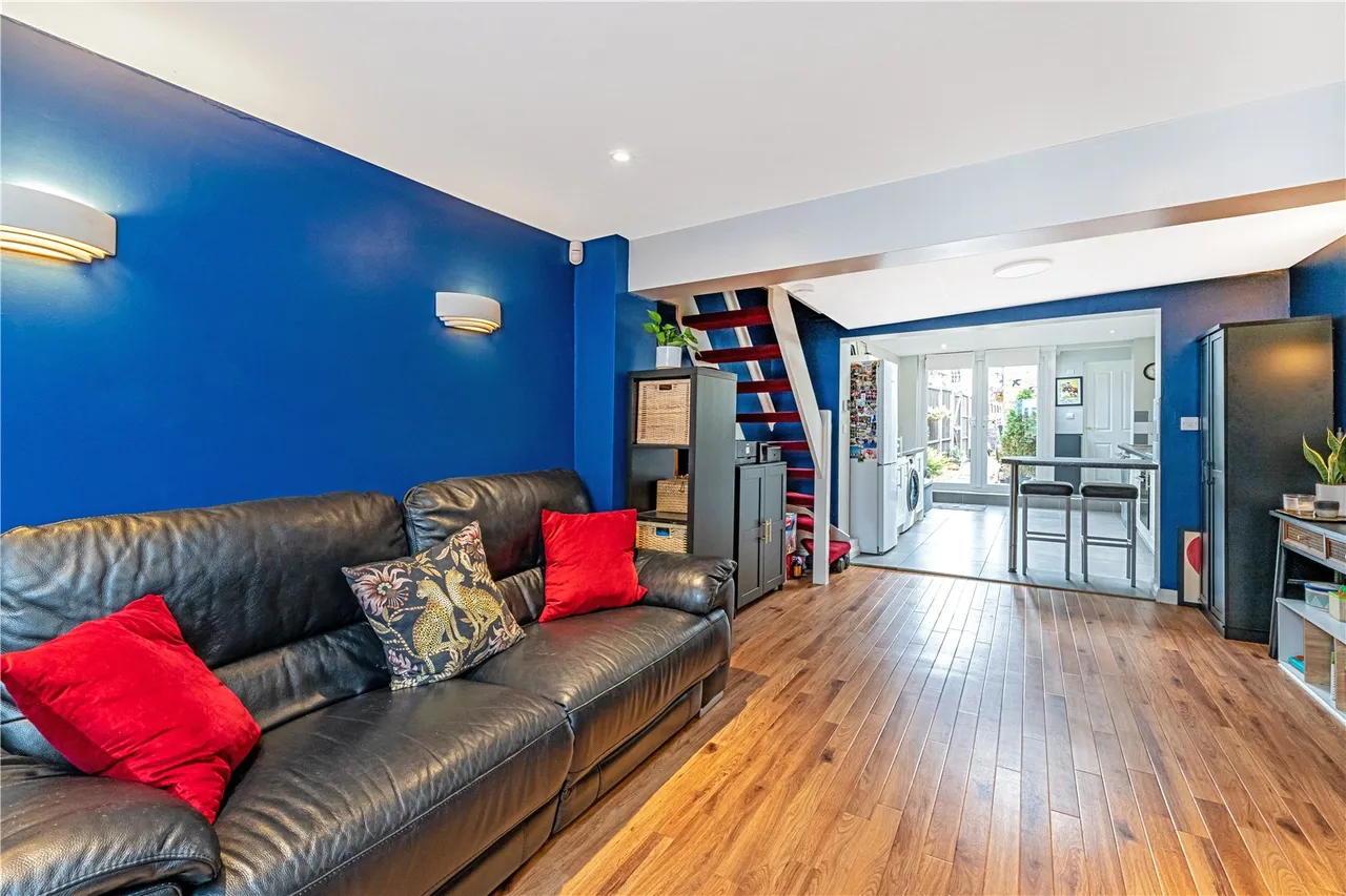 First Cross Road, Twickenham, TW2 5QA, photo 4