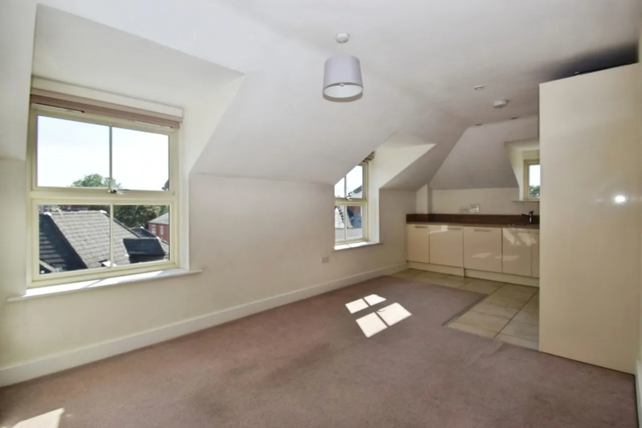 Apartment 25 Austin Court, Mill Street, Worcester, photo 4