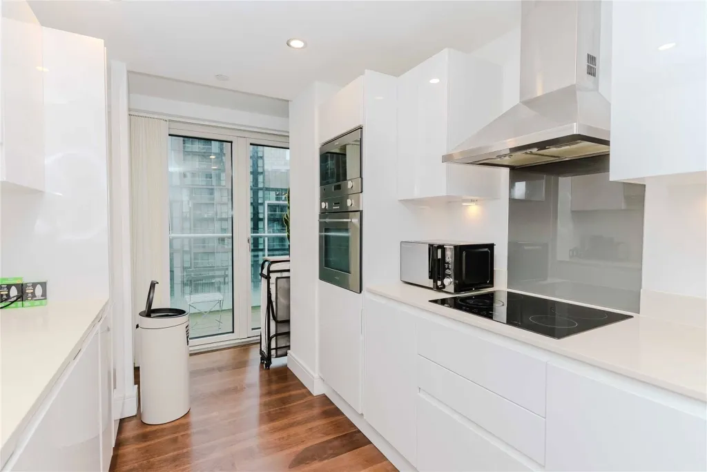 Lincoln Plaza, South Quay, E14, photo 11