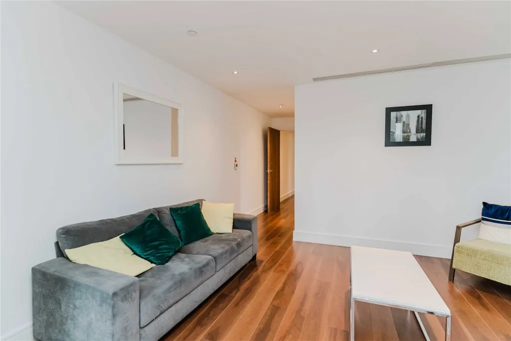 Lincoln Plaza, South Quay, E14, photo 9