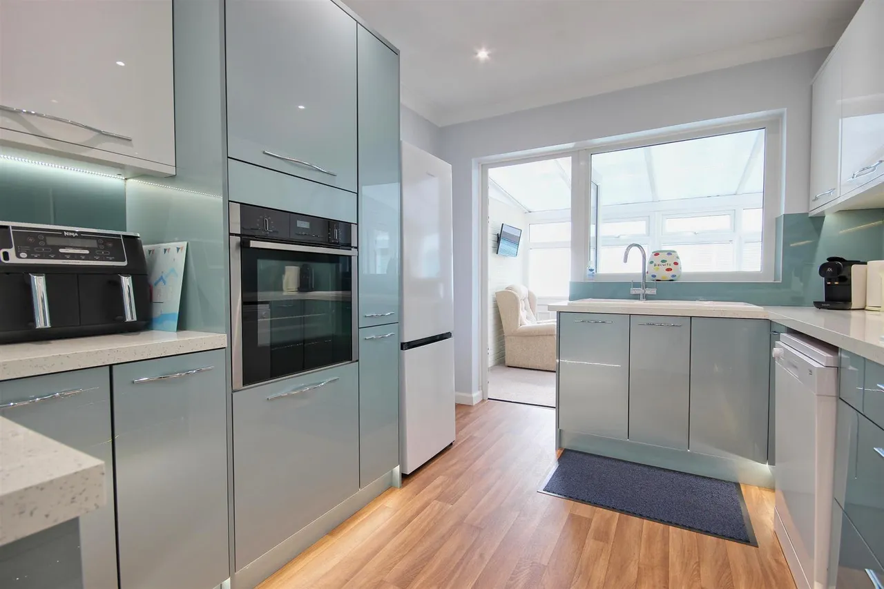Draycott Avenue, Hornsea, photo 13
