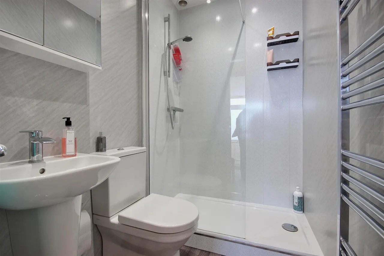 Draycott Avenue, Hornsea, photo 6